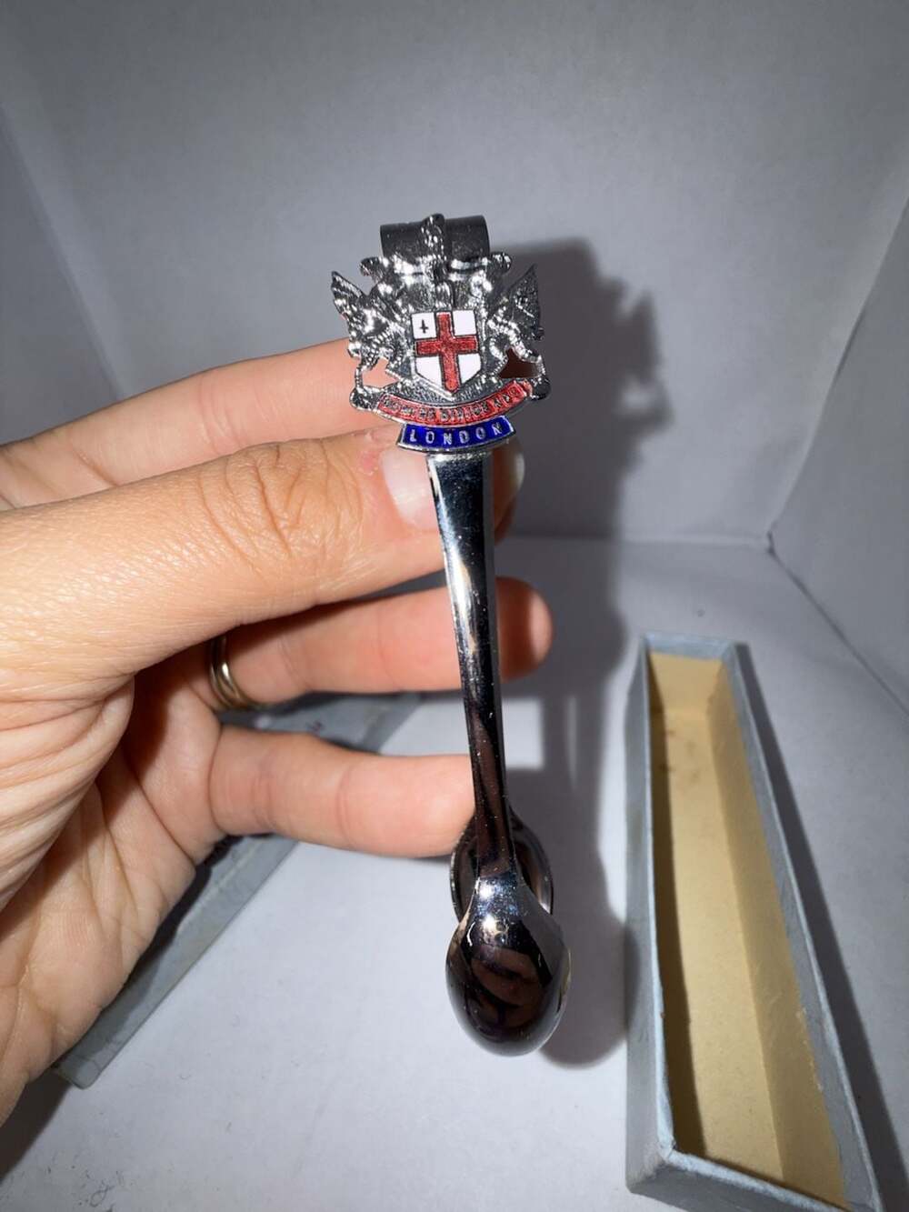 Vintage Squire Souvenir London Domine Dirige Nos Chrome Sugar Tongs